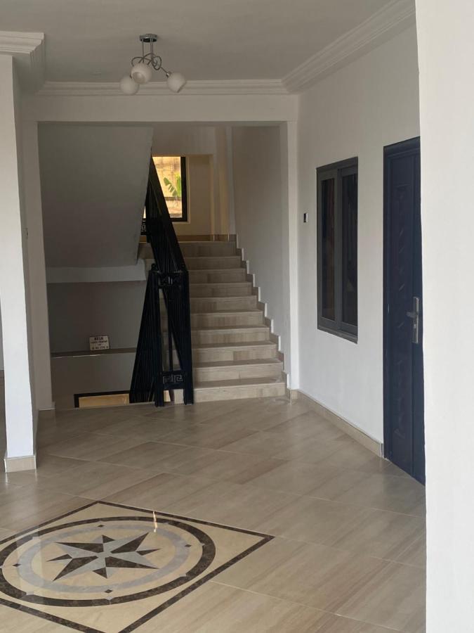 Baffour Apartments Adiebeba Eksteriør billede