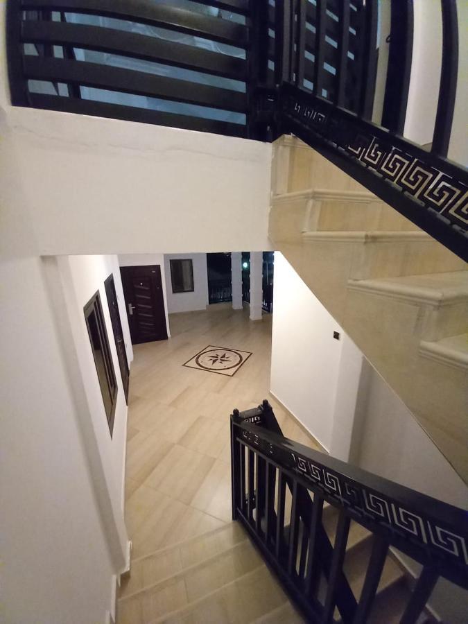 Baffour Apartments Adiebeba Eksteriør billede